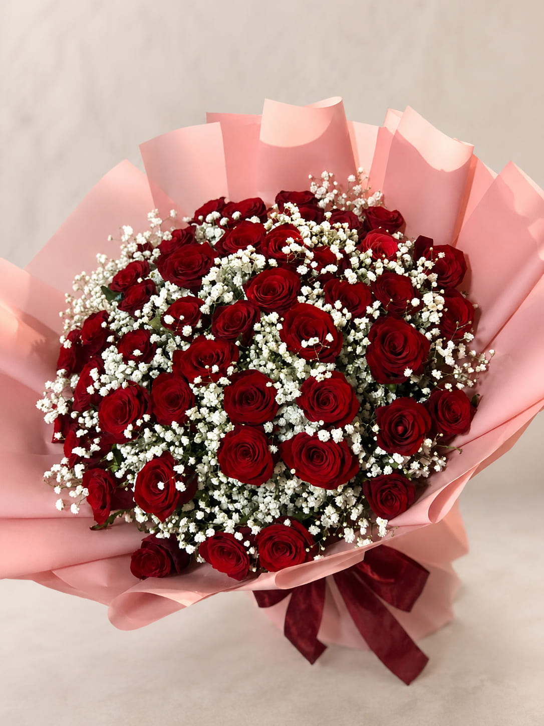 Bouquet de roses rouges luxueux livré à Rabat au Maroc